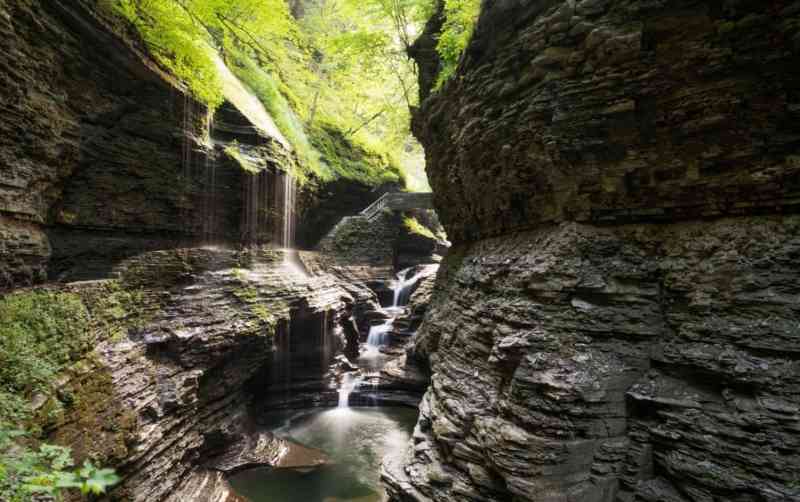 10 Epic Walks in the U.S. to Enjoy Fall Foliage